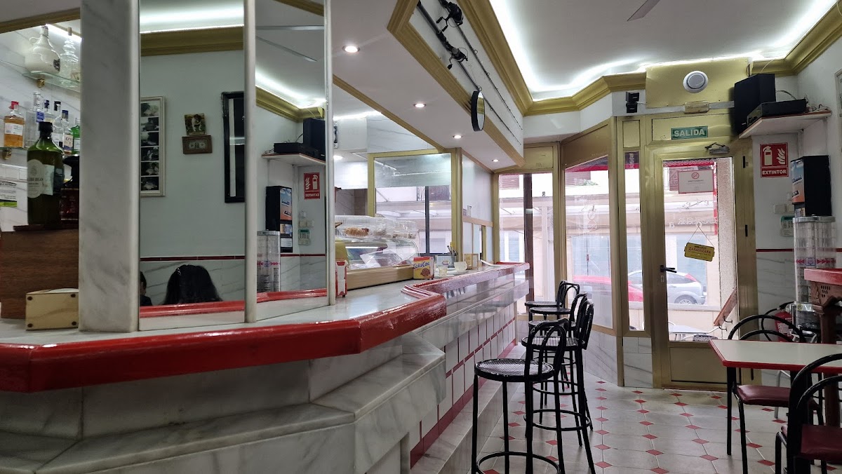 Cafeteria Dolar